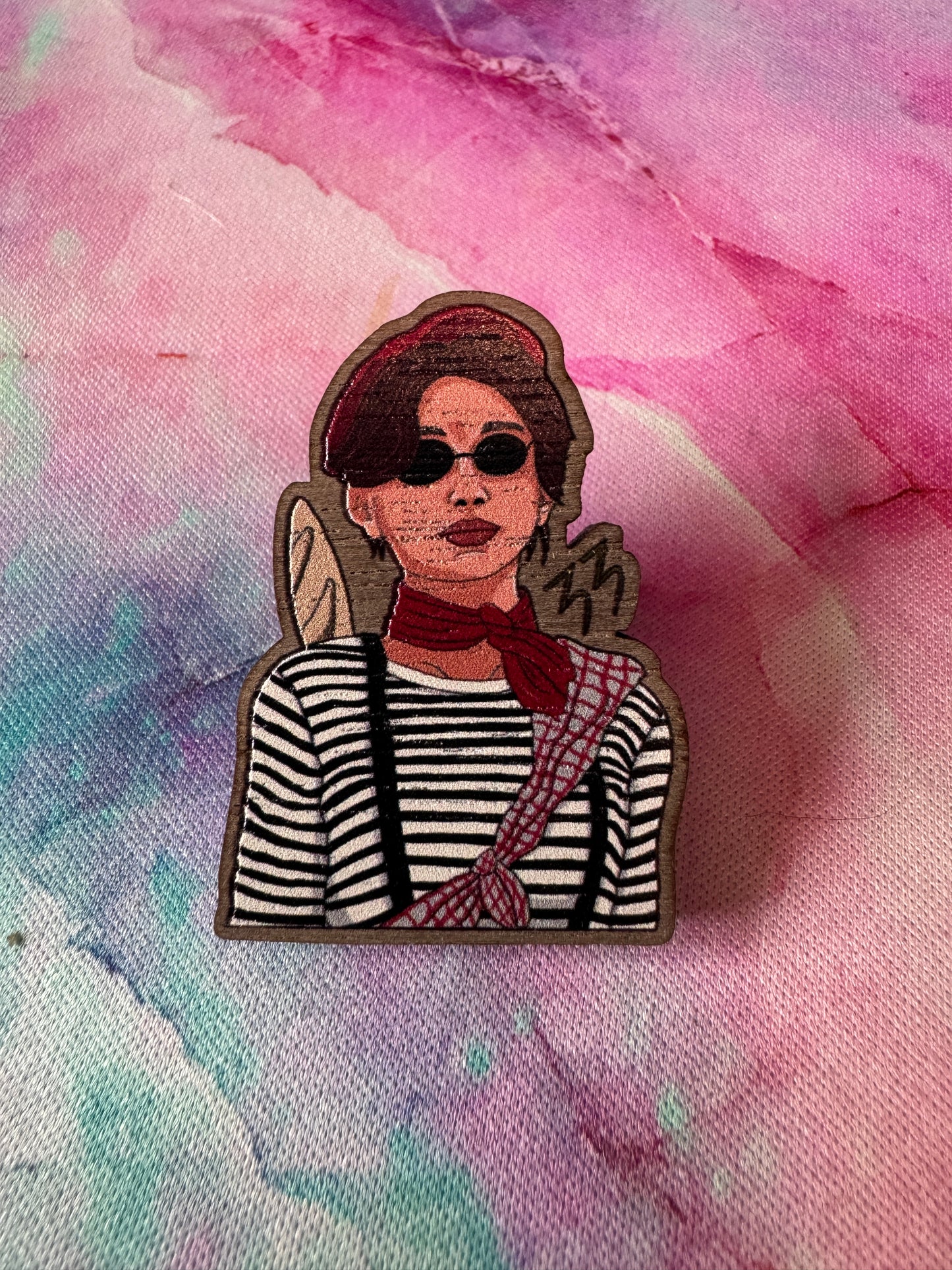 EX 33 Maelle Pin Badge